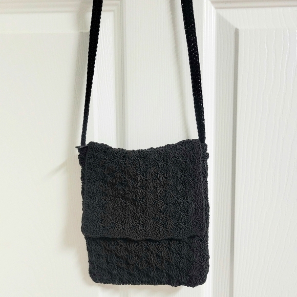 Kathy Ireland Womens Black Vintage Crocheted Textured Zipper Bohemian Bag - Picture 1 of 5